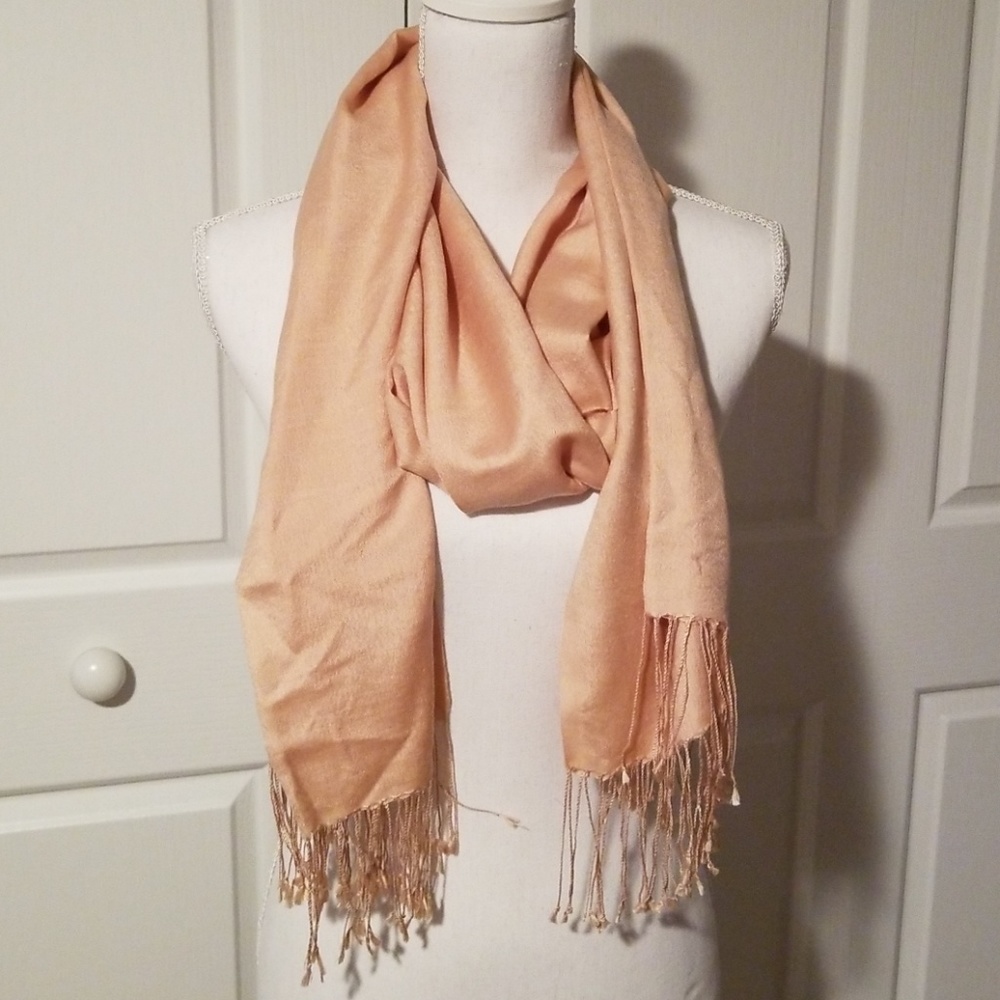 Frangi scarf/wrap